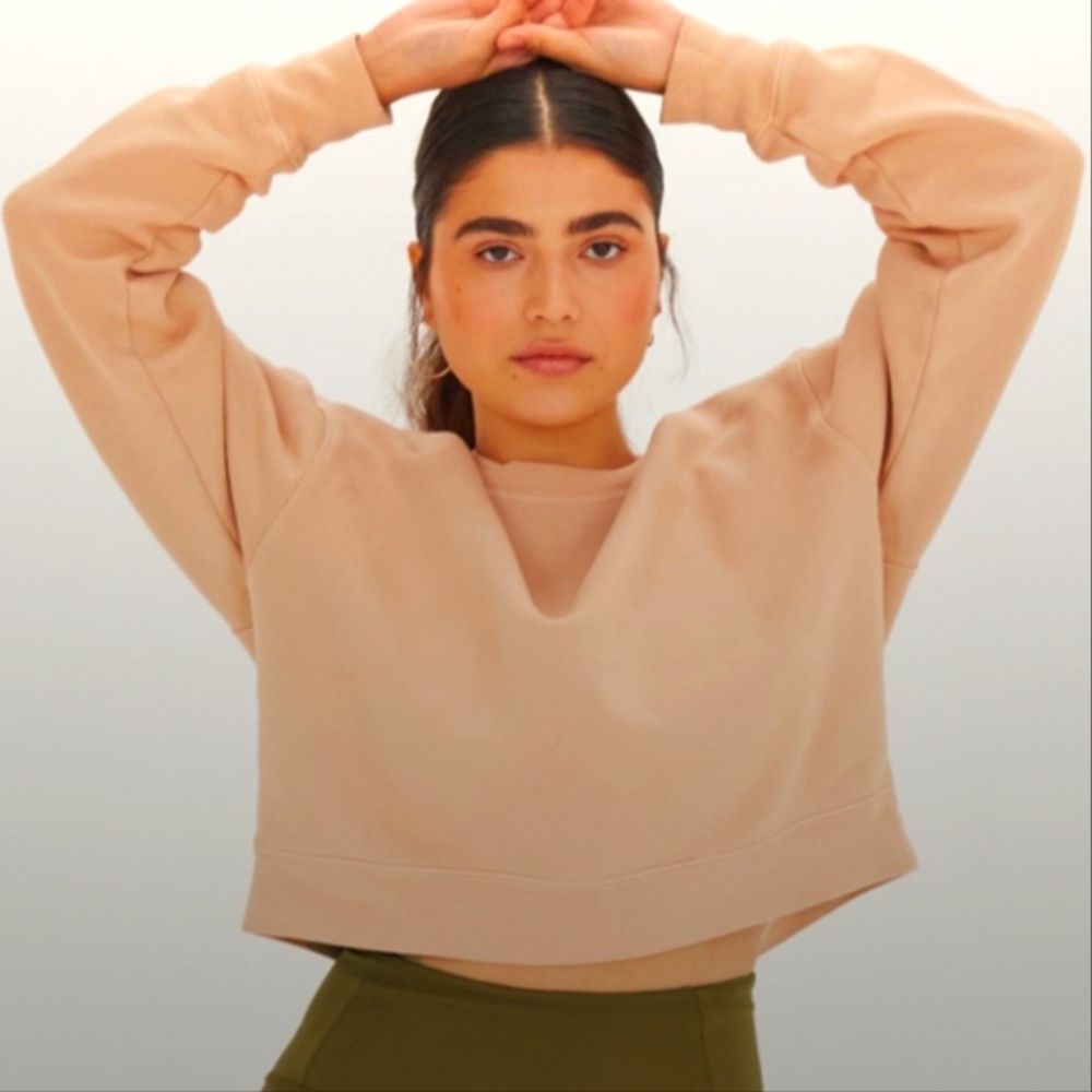 Girlfriend Collective Canyon cropped sweatshirt